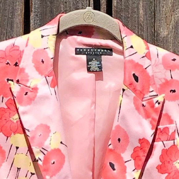 Apostrophe Stretch one button floral blazer size 4 - Picture 6 of 16